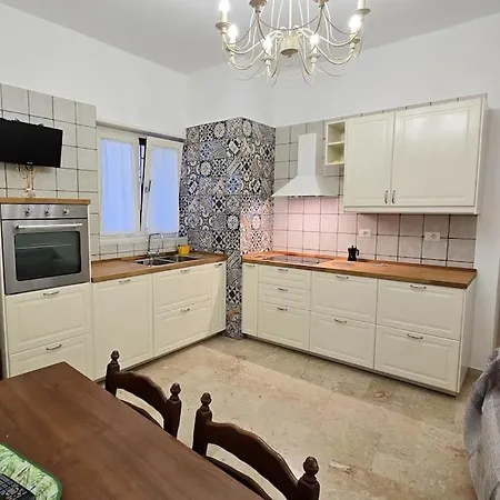 Marieclaire Apartment *